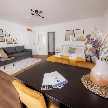 Come4stay - Seidenhof I Voll Ausgestattete Kueche I Balkon I Badezimmer