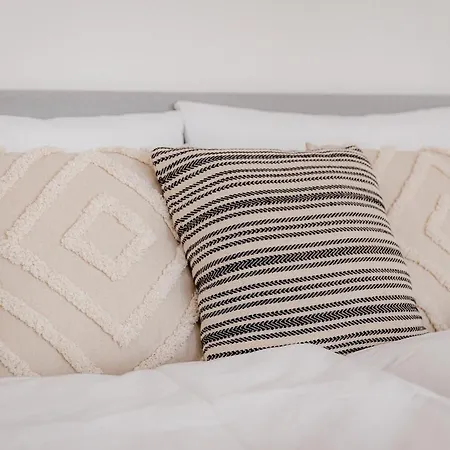 Come4stay - Seidenhof I Voll Ausgestattete Kueche I Balkon I Badezimmer * Passau