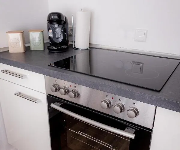 Come4stay - Seidenhof I Voll Ausgestattete Kueche I Balkon I Badezimmer *