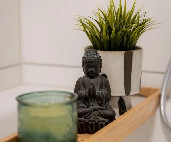 Come4stay - Seidenhof I Voll Ausgestattete Kueche I Balkon I Badezimmer * Passau