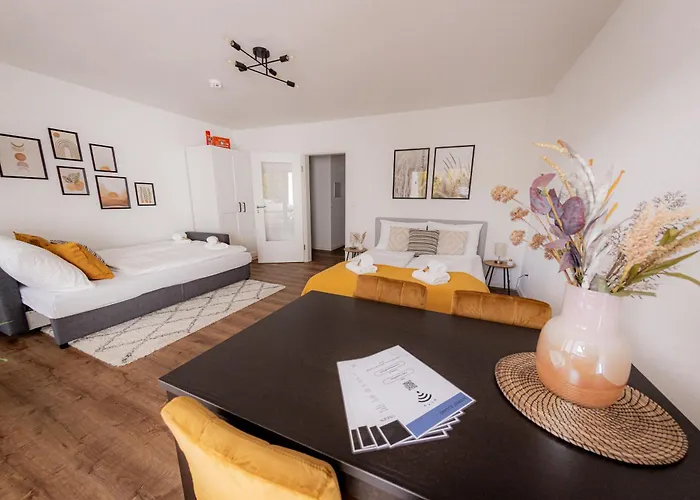 Come4stay - Seidenhof I Voll Ausgestattete Kueche I Balkon I Badezimmer * Passau