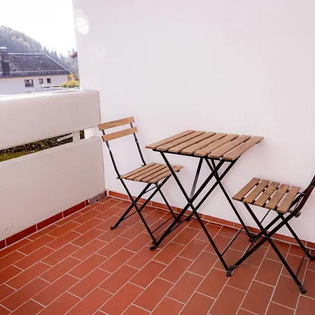 Apartment Come4stay - Seidenhof I Voll Ausgestattete Küche I Balkon I Badezimmer *
