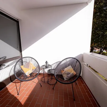 Come4stay - Seidenhof I Voll Ausgestattete Küche I Balkon I Badezimmer Apartment *