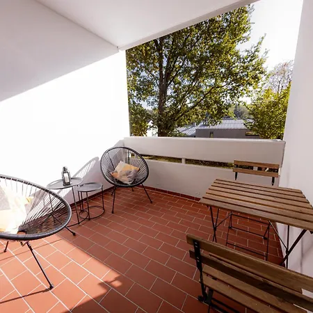 Apartment Come4stay - Seidenhof I Voll Ausgestattete Küche I Balkon I Badezimmer *